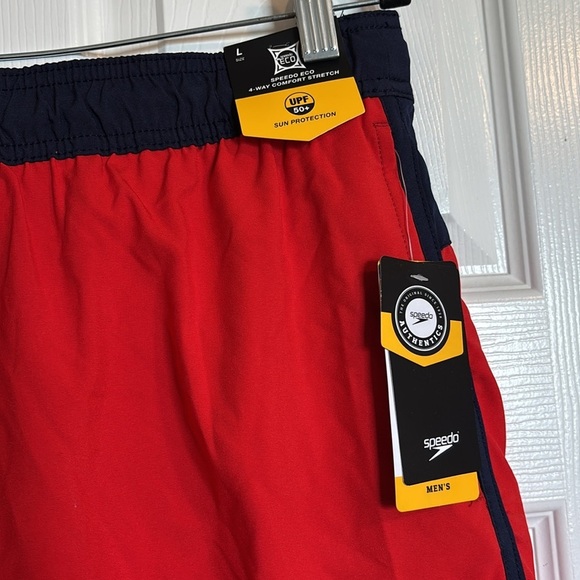 Speedo NWT men’s red and blue 5” inseam swim trunks size large - Picture 3 of 10